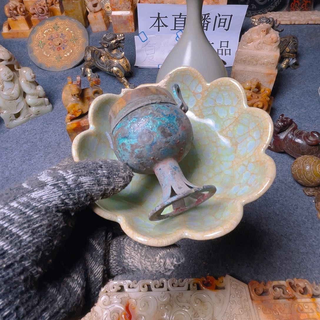 杯用****0坎坎坷坷地过完一生才