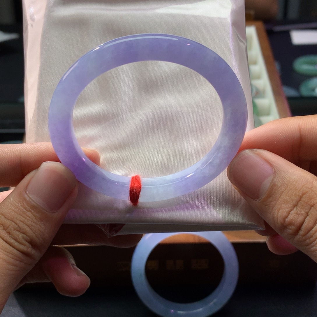 未镶嵌手镯翡翠贵妃