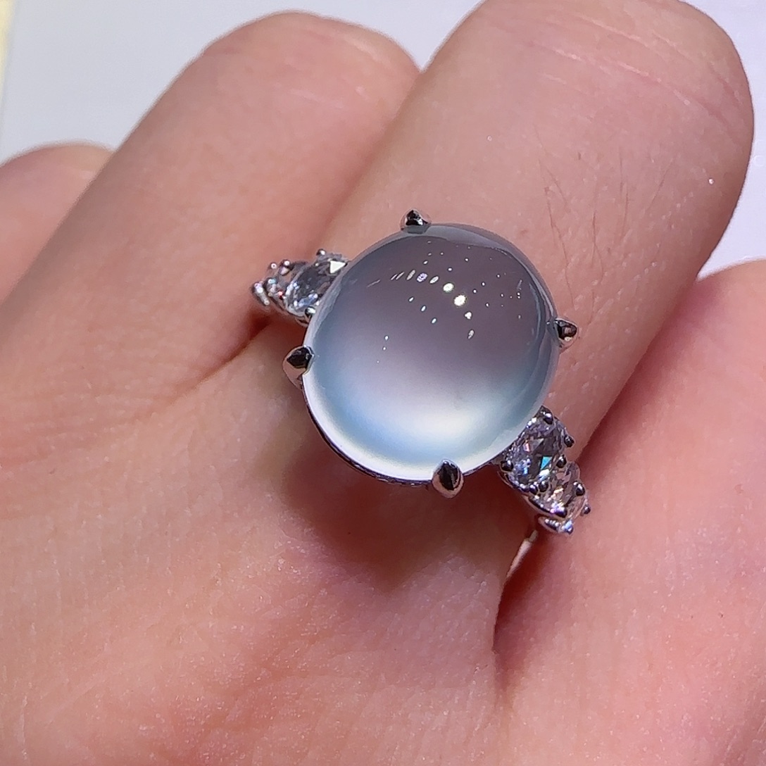 翡翠戒指18K金镶嵌戒指