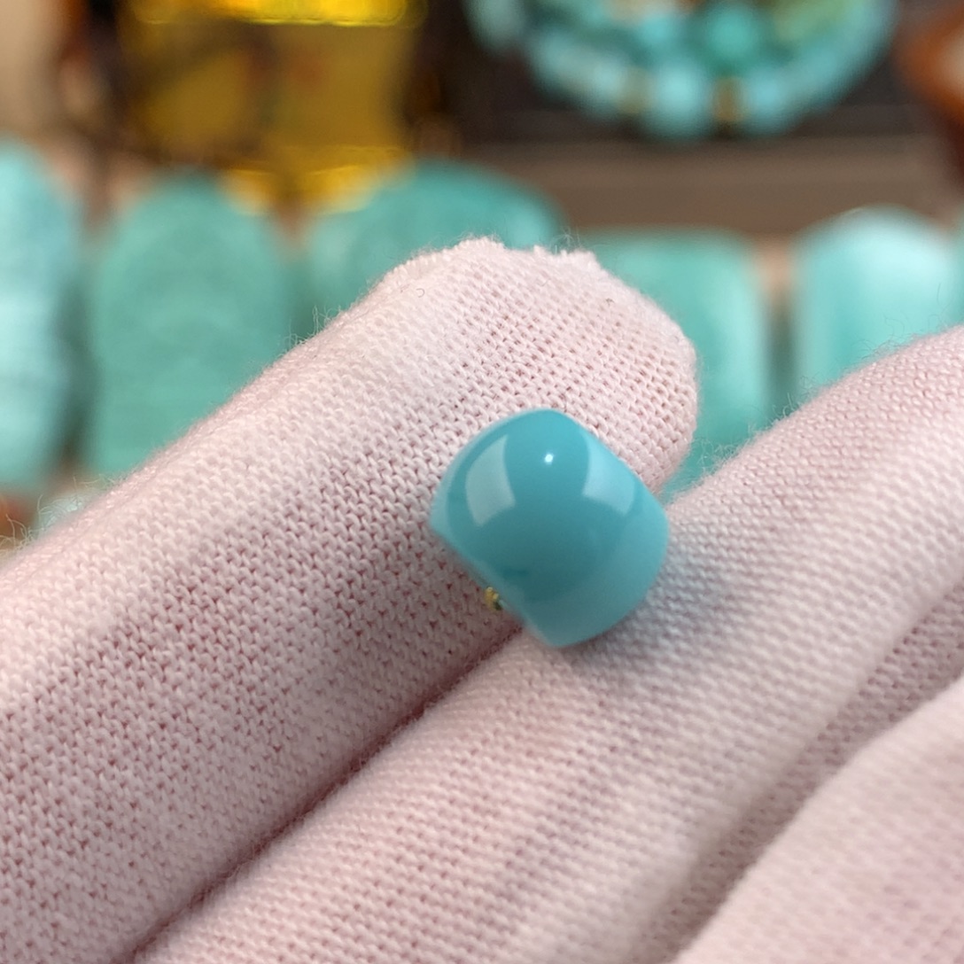 绿松石未镶嵌直切墩珠卡8.5