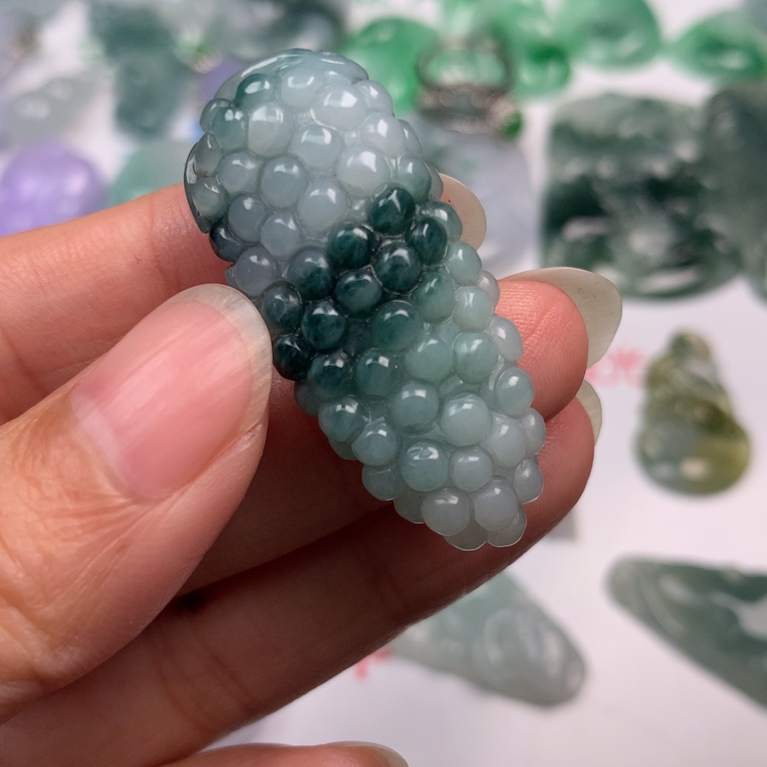 翡翠未镶嵌颈饰翡翠