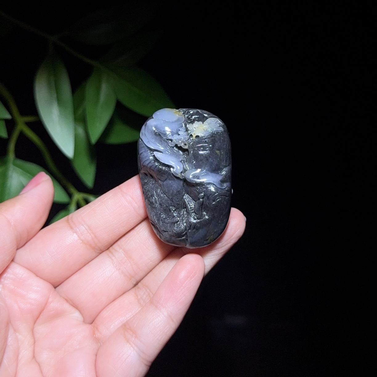 新疆子料山水青花～56克