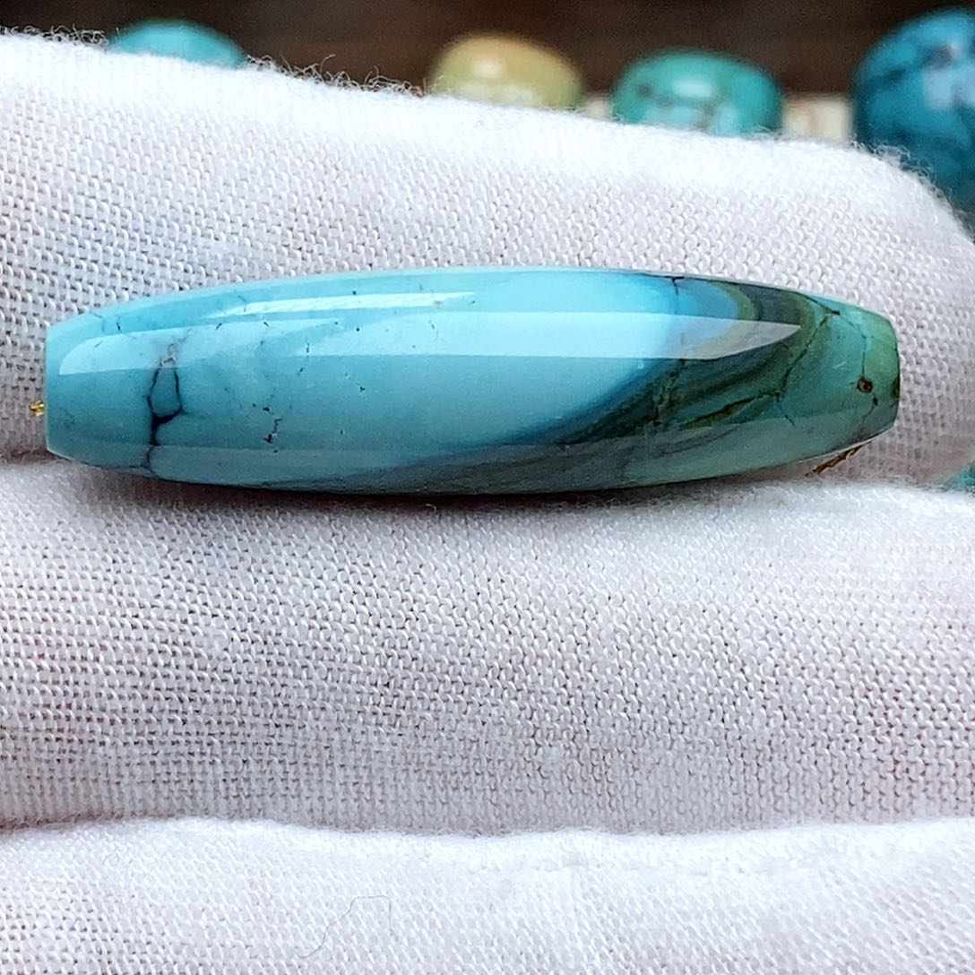 M***）绿松石未镶嵌珠宝奇石