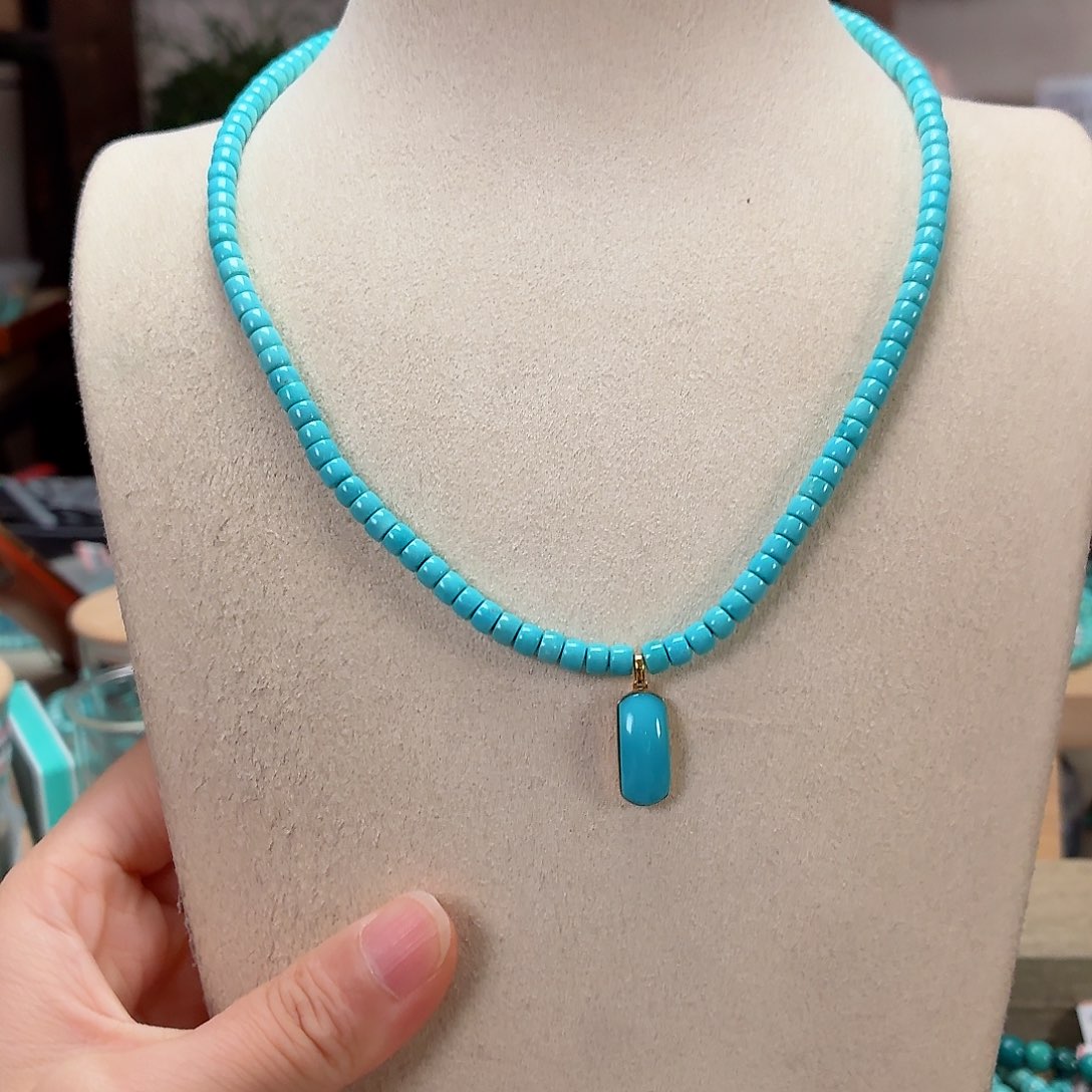 18K金镶嵌绿松石珠宝奇石q****h