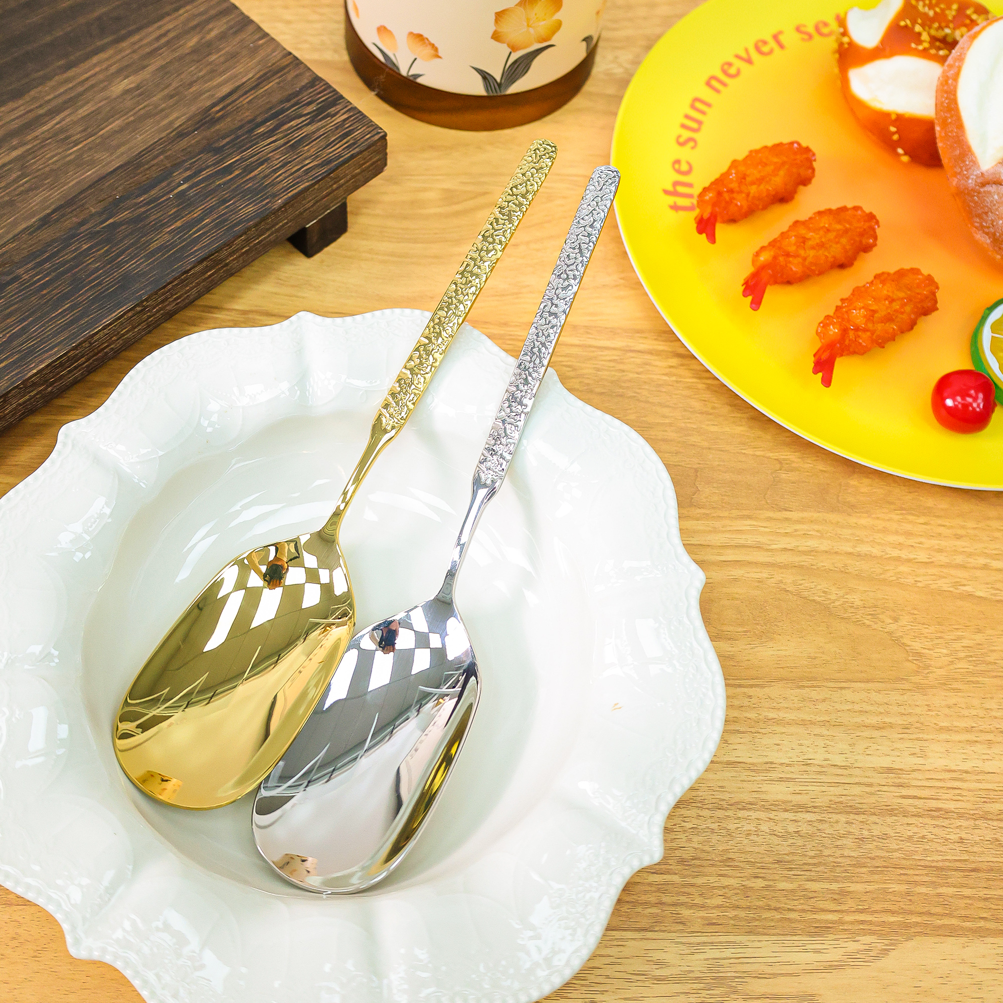 304不锈钢轻奢长柄勺子加厚家用高档餐厅分餐勺分菜勺公用吃饭勺