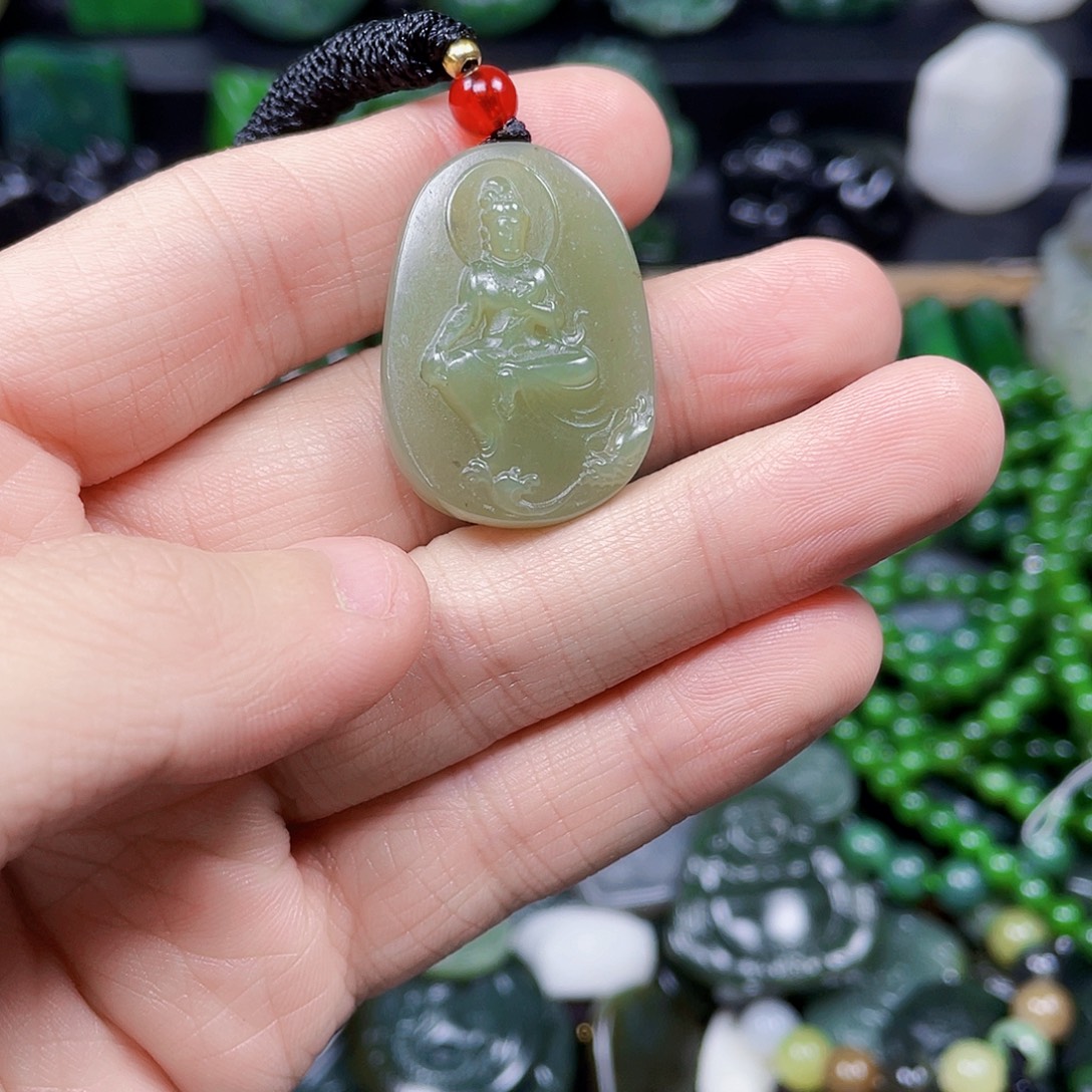 和田玉未镶嵌珠宝半成品