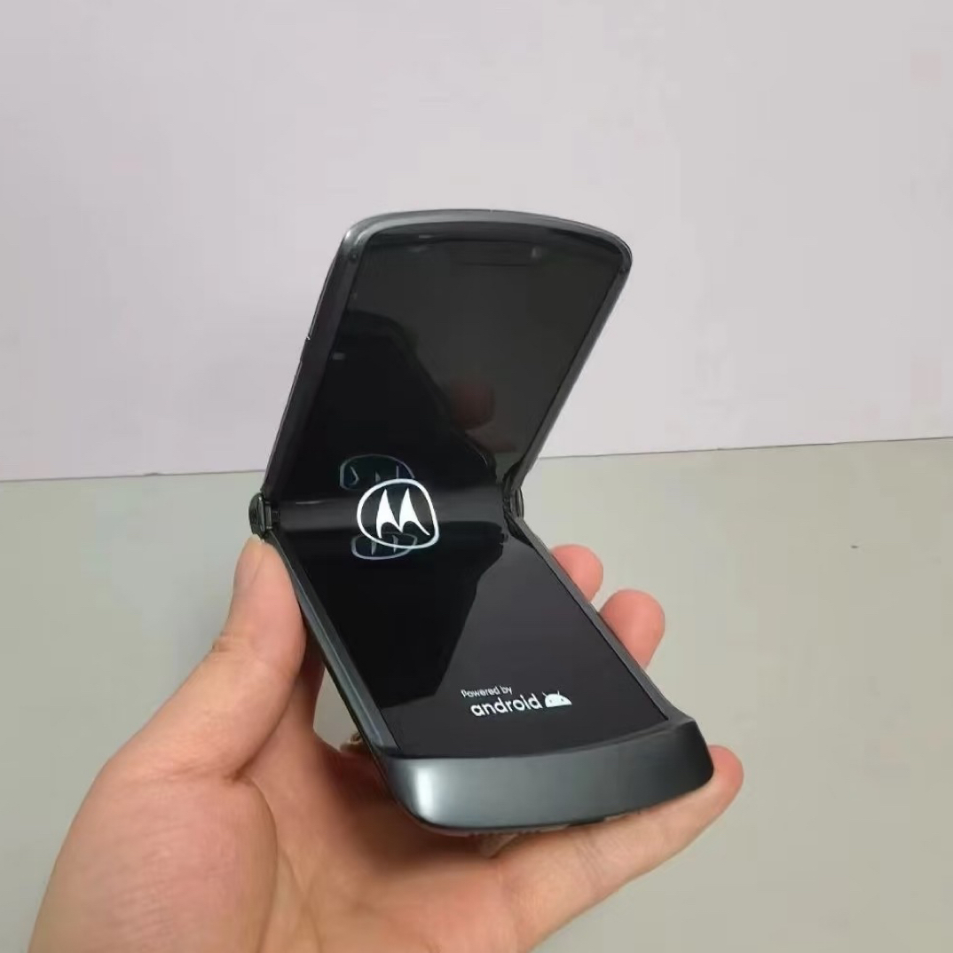 9新 Motorola/摩托罗拉 razr 5G刀锋折叠屏智能手机商务经典怀旧