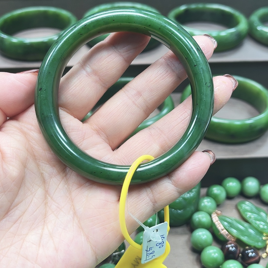 和田玉（碧玉）未镶嵌手镯58.7