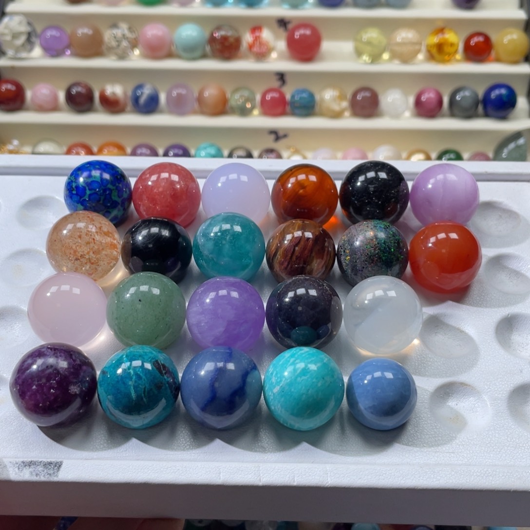 天***夏琥珀未镶嵌珠宝奇石