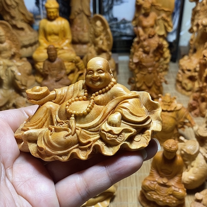 柏木（崖柏）弥勒摆件