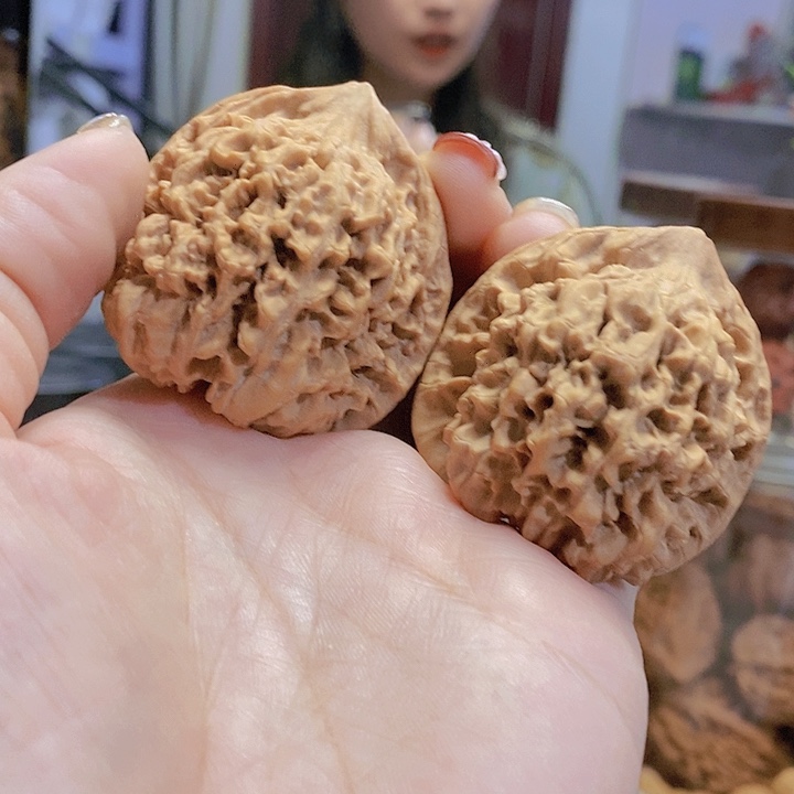 【闪购商品】文玩核桃把件43麒麟纹官帽