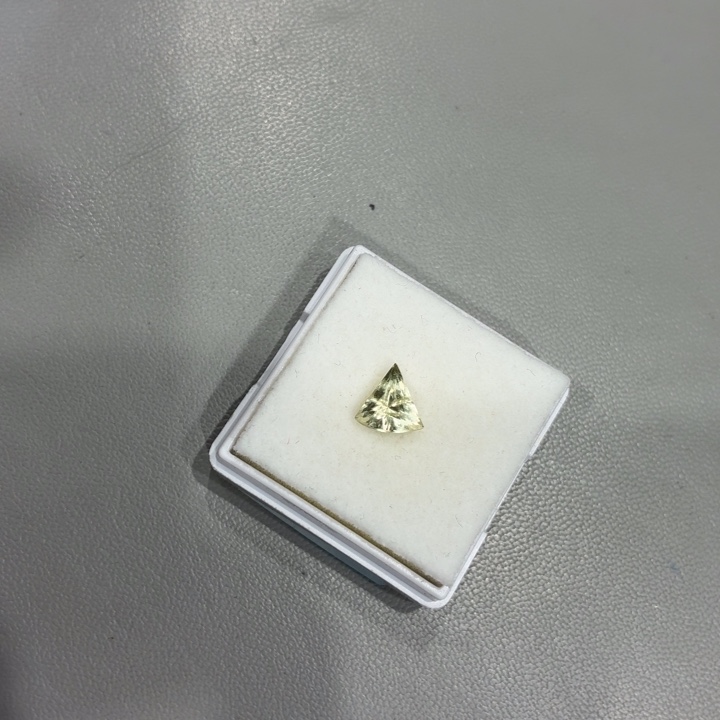 绿柱石裸石裸石88.5分