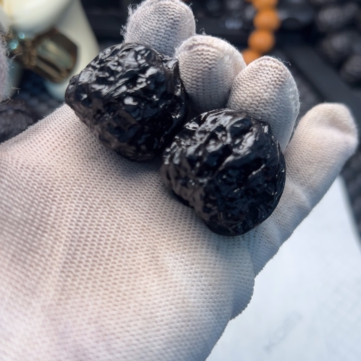 文玩核桃蛤蟆33尺寸