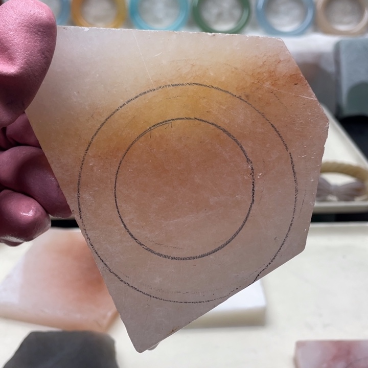 石英质玉未镶嵌定制