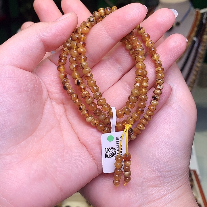 琥珀未镶嵌裸石抚顺琥珀5-643