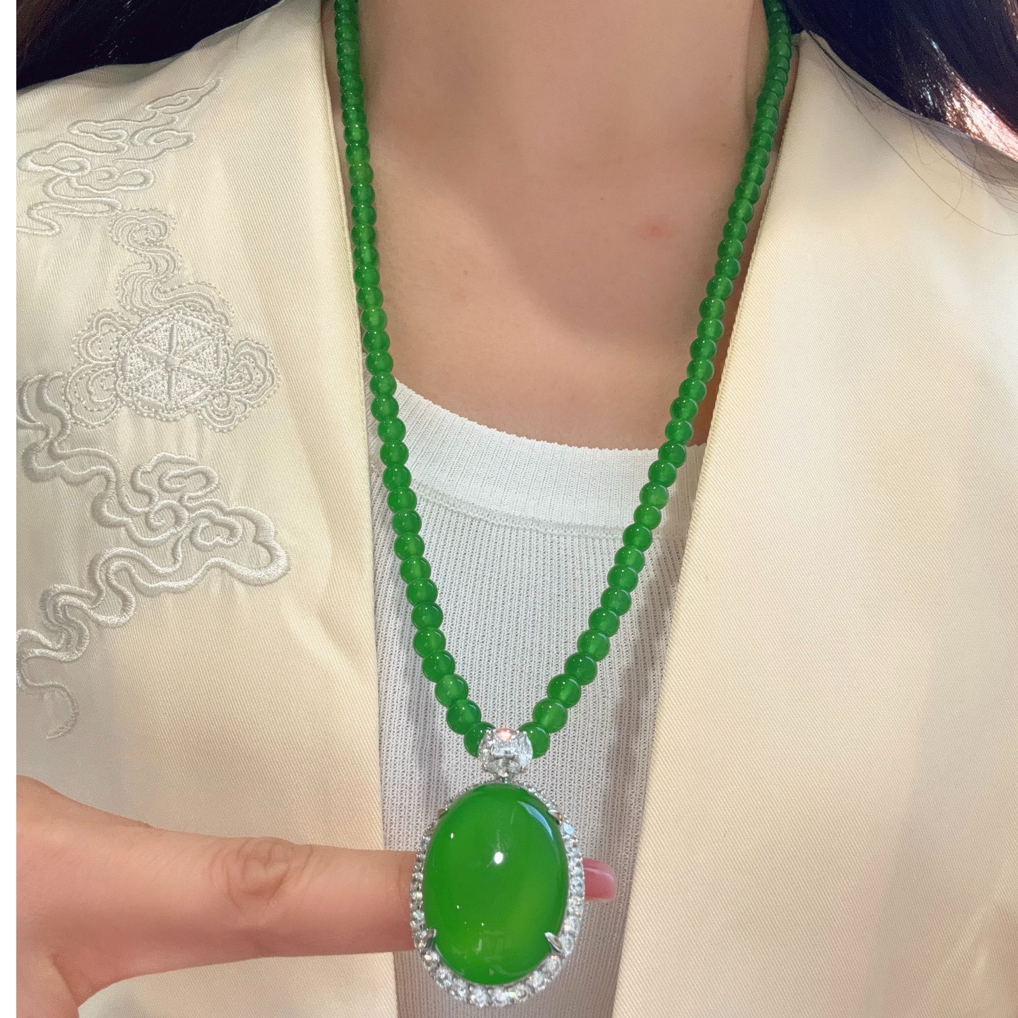 QIAOZUN/巧尊天然玉髓蛋面珠链吊坠挂件冰透翠色精品高品质时尚
