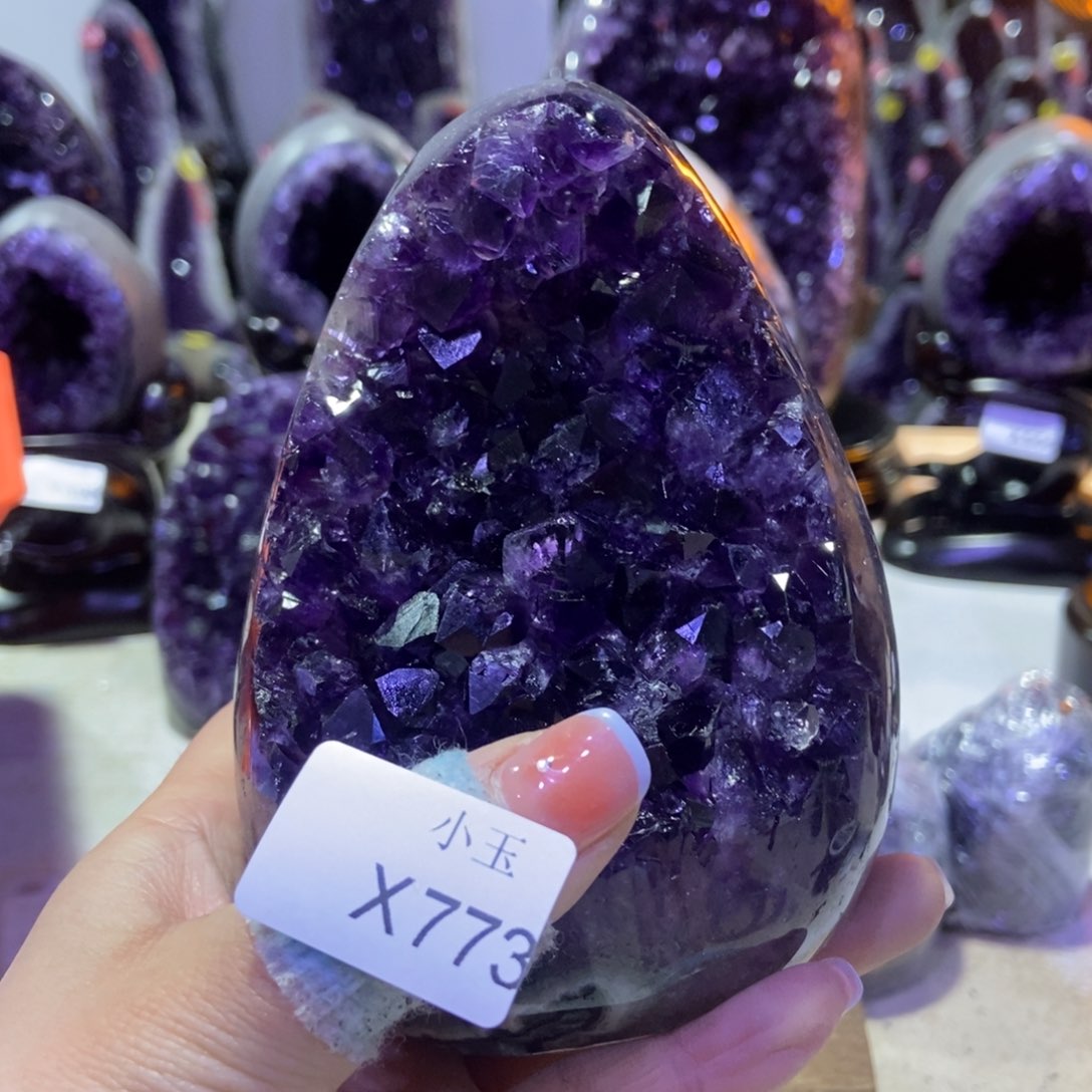 水晶摆件未镶嵌石****)摆件