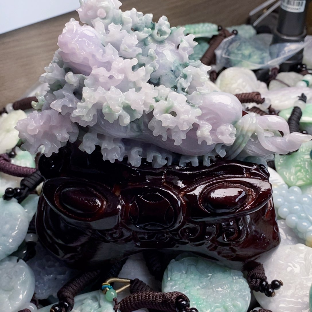 大***炮翡翠未镶嵌吊坠(不含链)