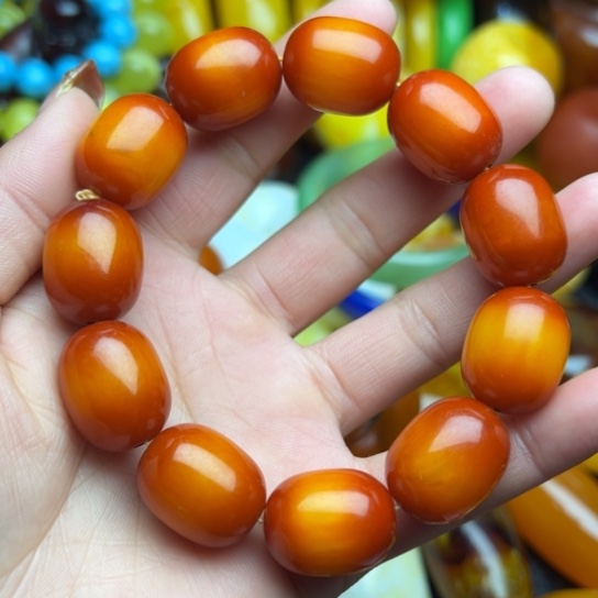 琥珀手串未镶嵌蜜蜡