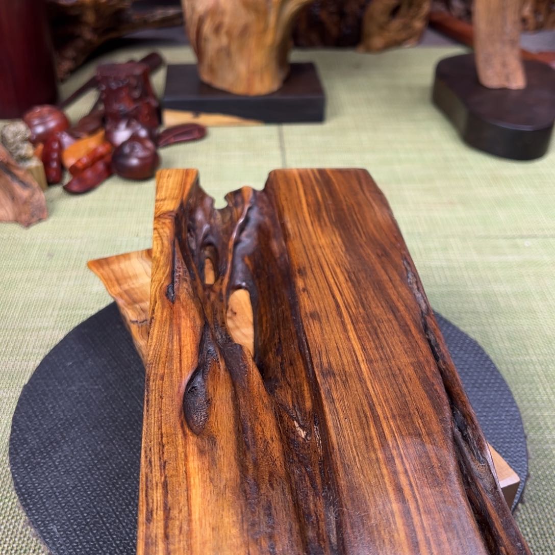 大果紫檀（缅甸花梨）影*形