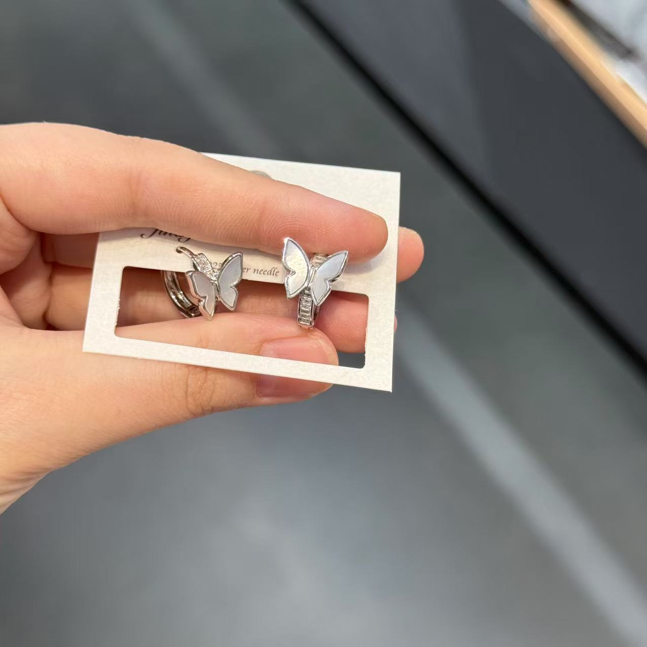 铜合金耳饰 1211 超高版 夏季海贝小蝶轻奢耳扣