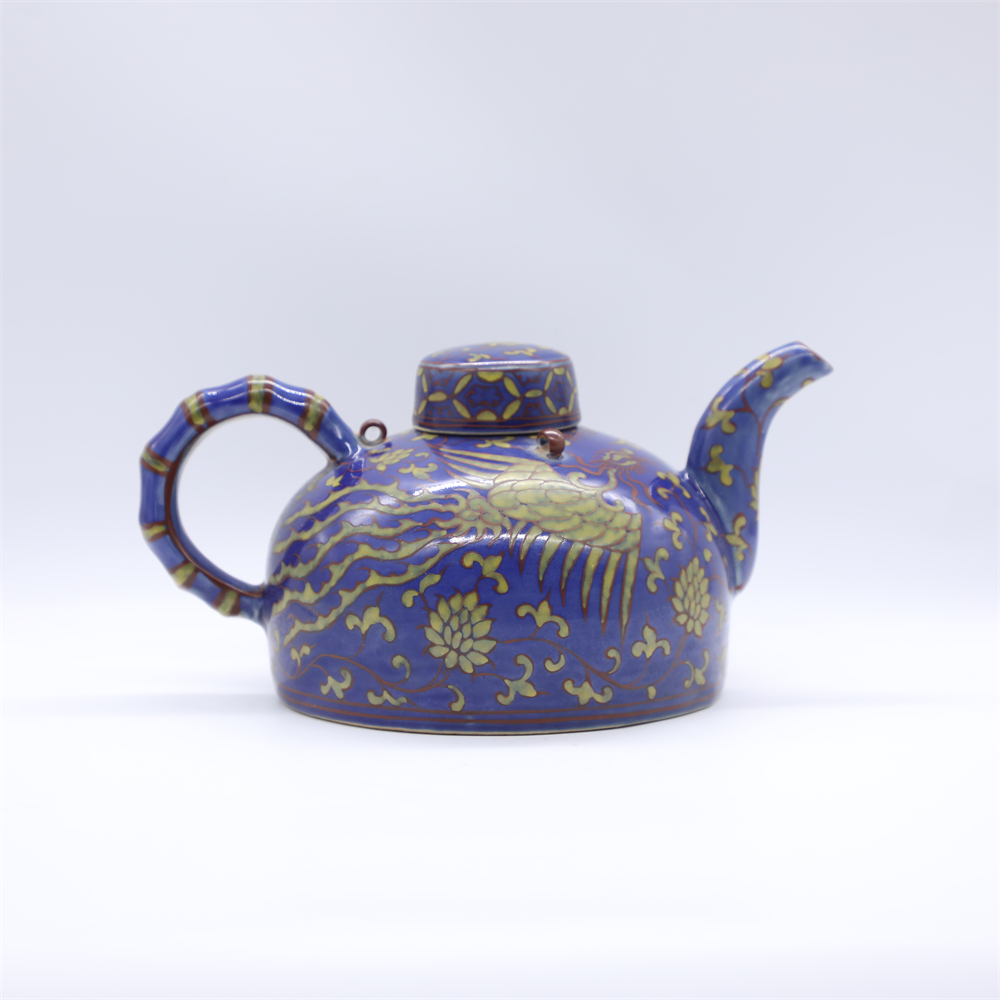 古陶瓷/蓝釉凤纹执壶LOT4971