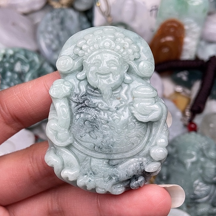 颈饰未镶嵌翡翠农**选翡翠