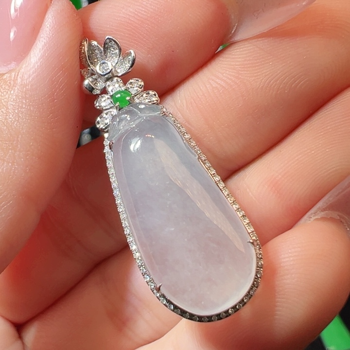 翡翠吊坠(不含链)18K金镶嵌福瓜