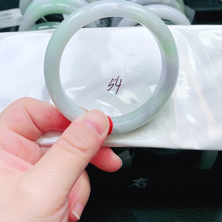 翡翠未镶嵌手镯179