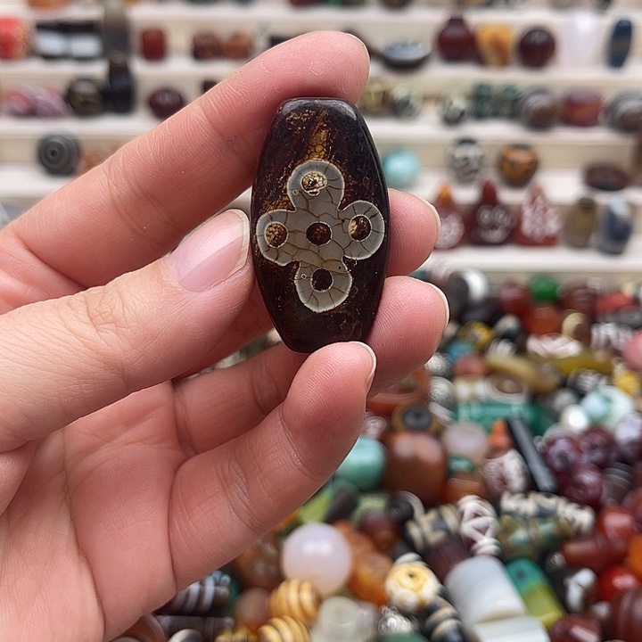 未镶嵌颈饰玛瑙/玉髓