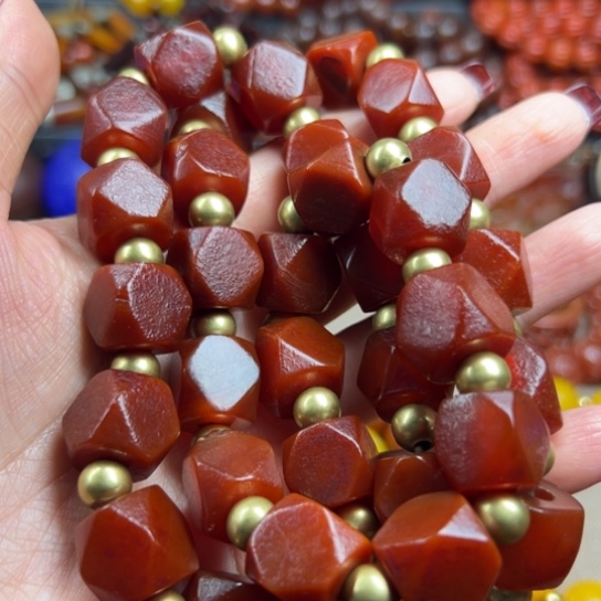 玛瑙/玉髓颈饰未镶嵌