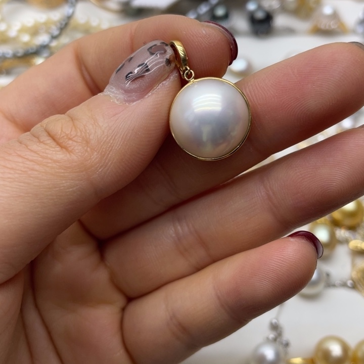 拼合珍珠（马贝珠）吊坠(不含链)18K金镶嵌