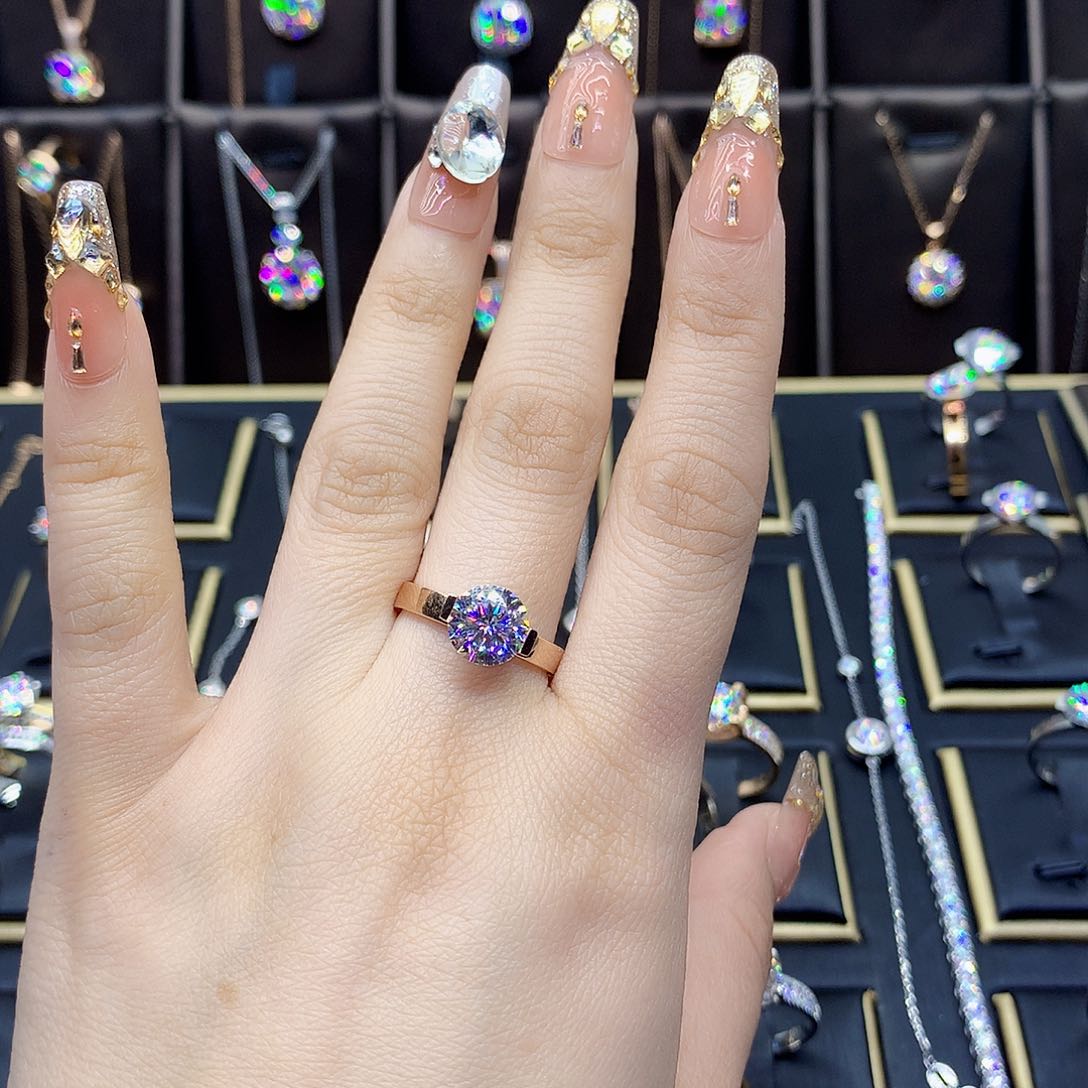 合成碳硅石（莫桑石）戒指/指环18K金镶嵌