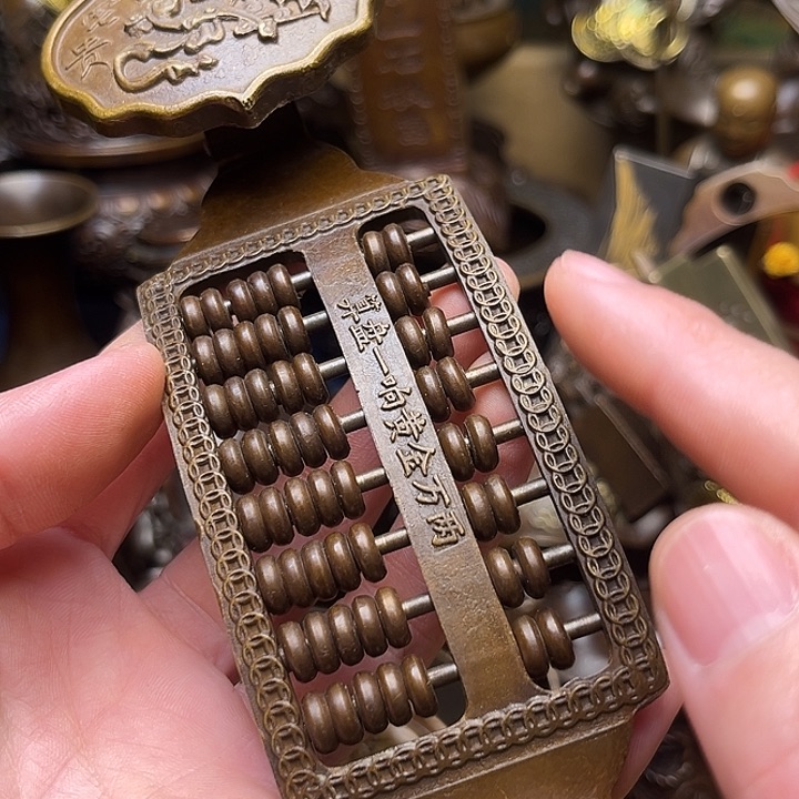 精美铜器批发档口