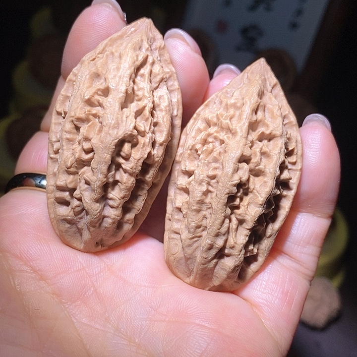 文玩核桃把件东北野生楸子小美2