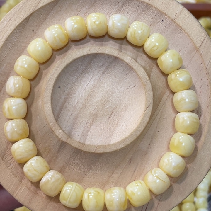 蜜蜡手链未镶嵌蜜蜡