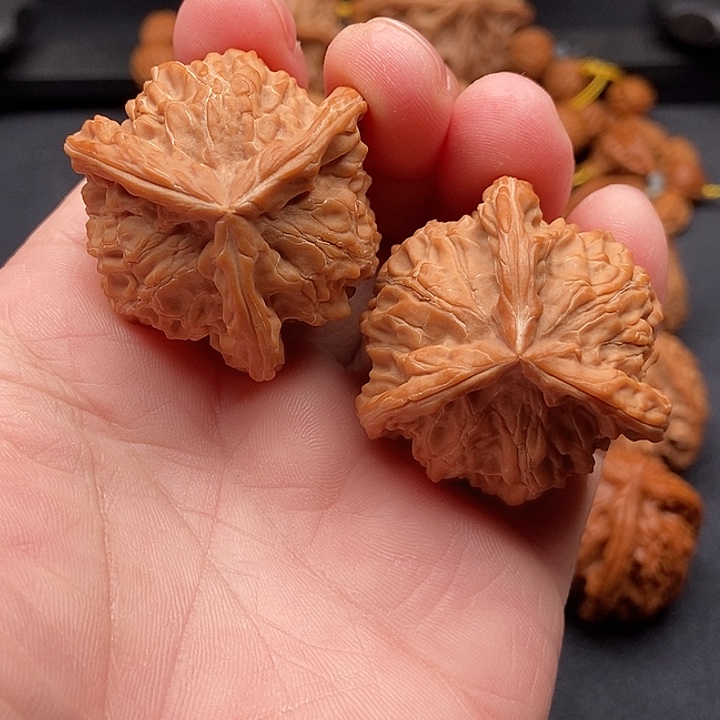 文玩核桃把件球奔