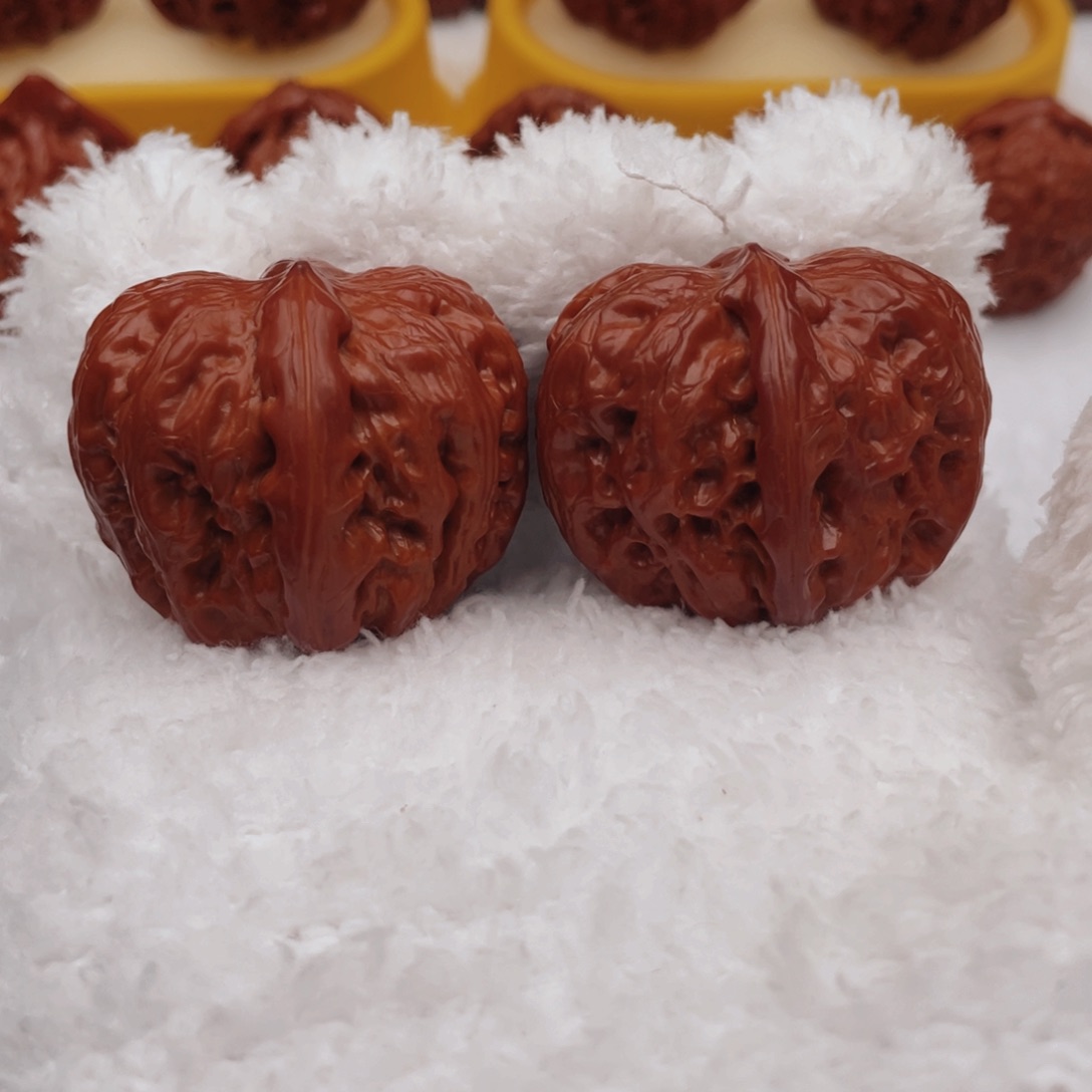 文玩核桃吊坠39尺元宝