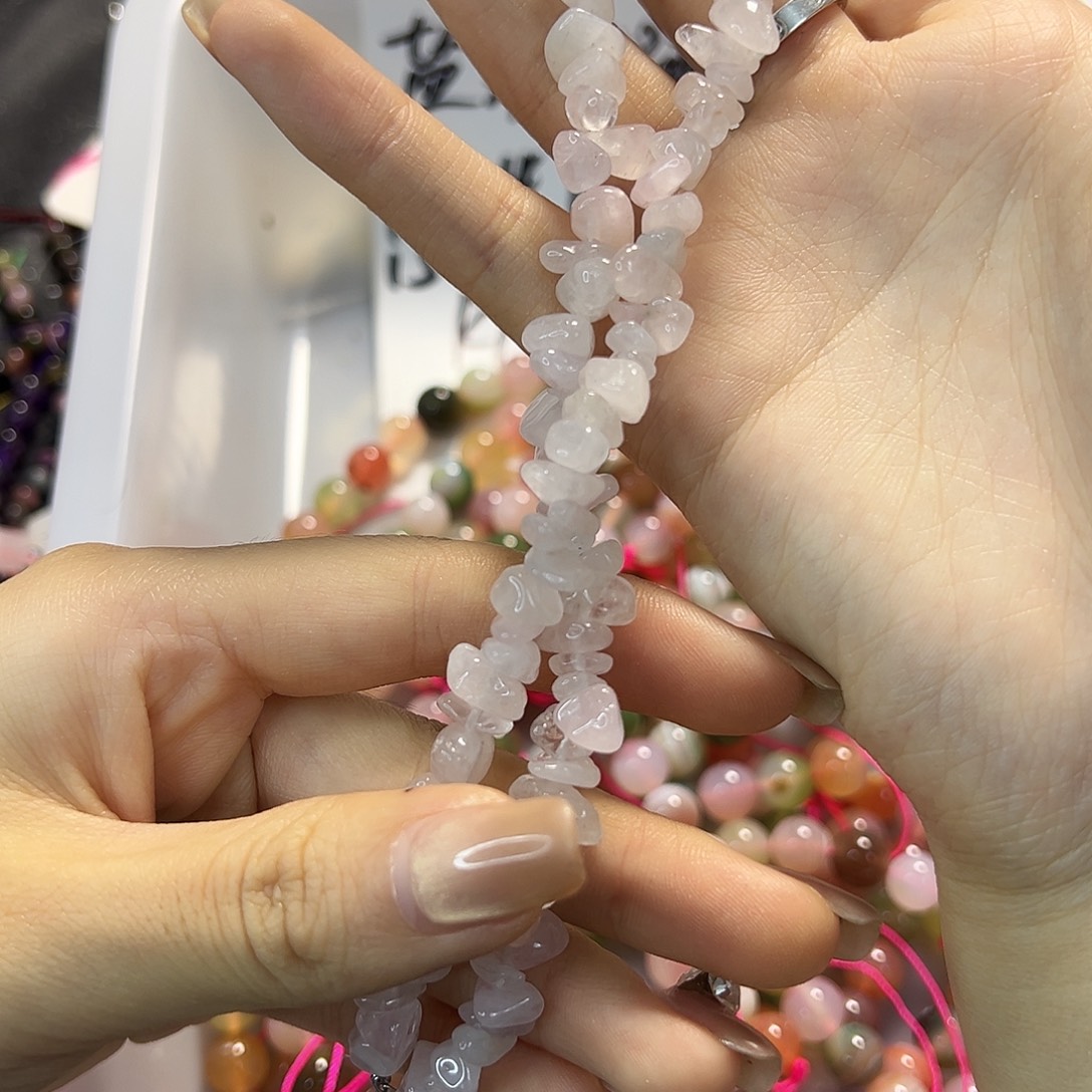 玛瑙/玉髓合金珠宝半成品粉水一条