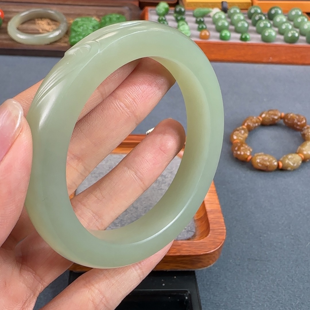 和田玉和田玉未镶嵌恰**处