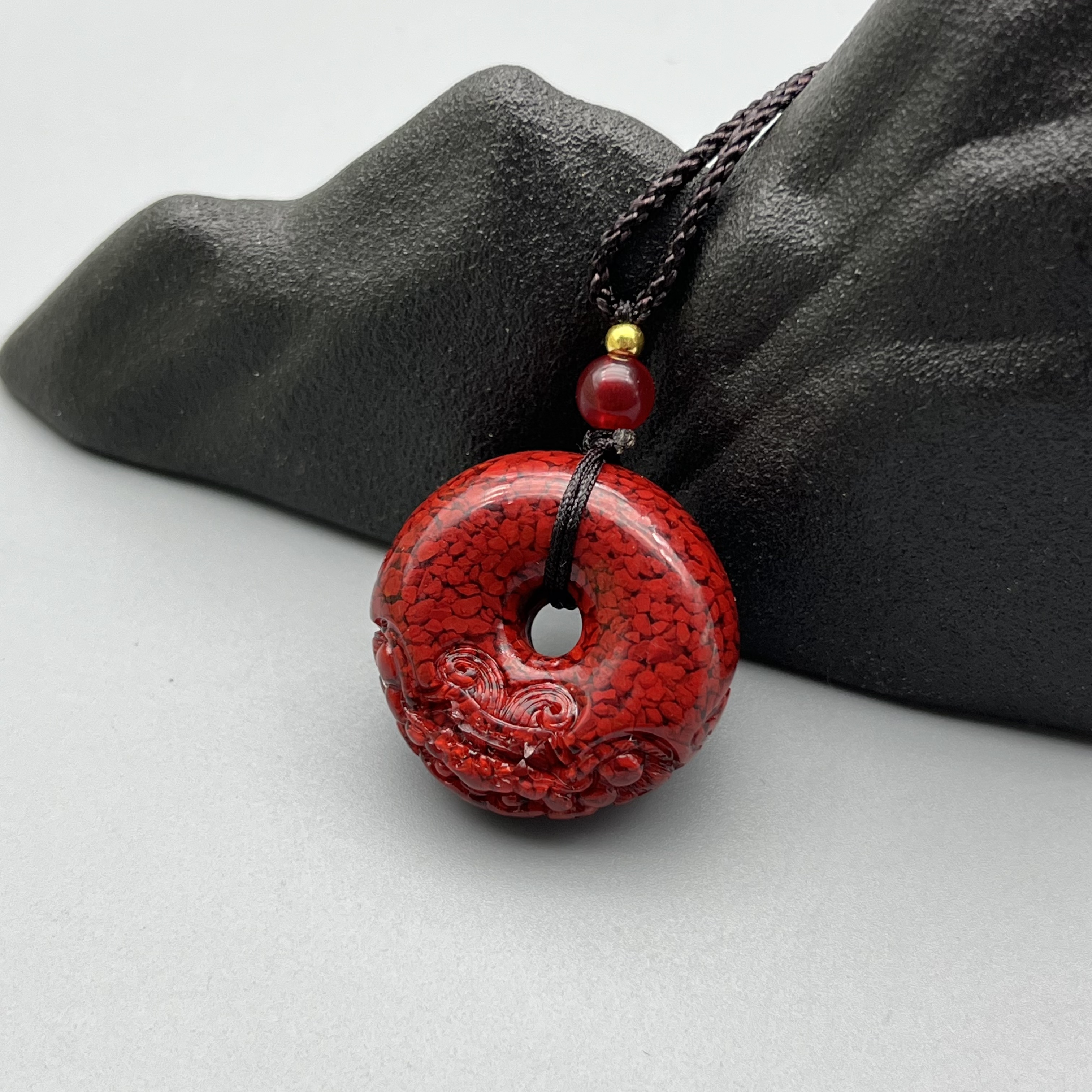 含辰砂工艺品JT160-晶体砂雕刻貔貅吊坠