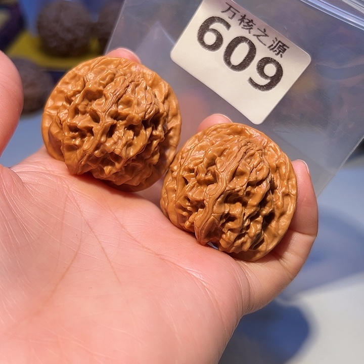 吊坠桃核41天地，也叫二爷帽……