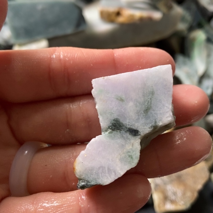 翡翠颈饰未镶嵌天然翡翠