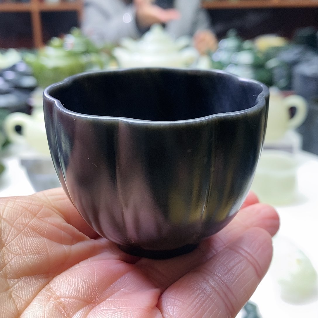 和田玉茶杯未镶嵌