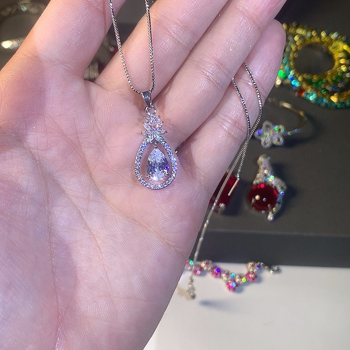 非金属61吊坠。         