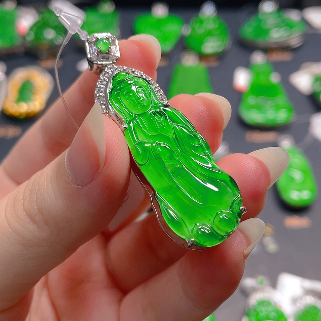 吊坠(不含链)未镶嵌翡翠