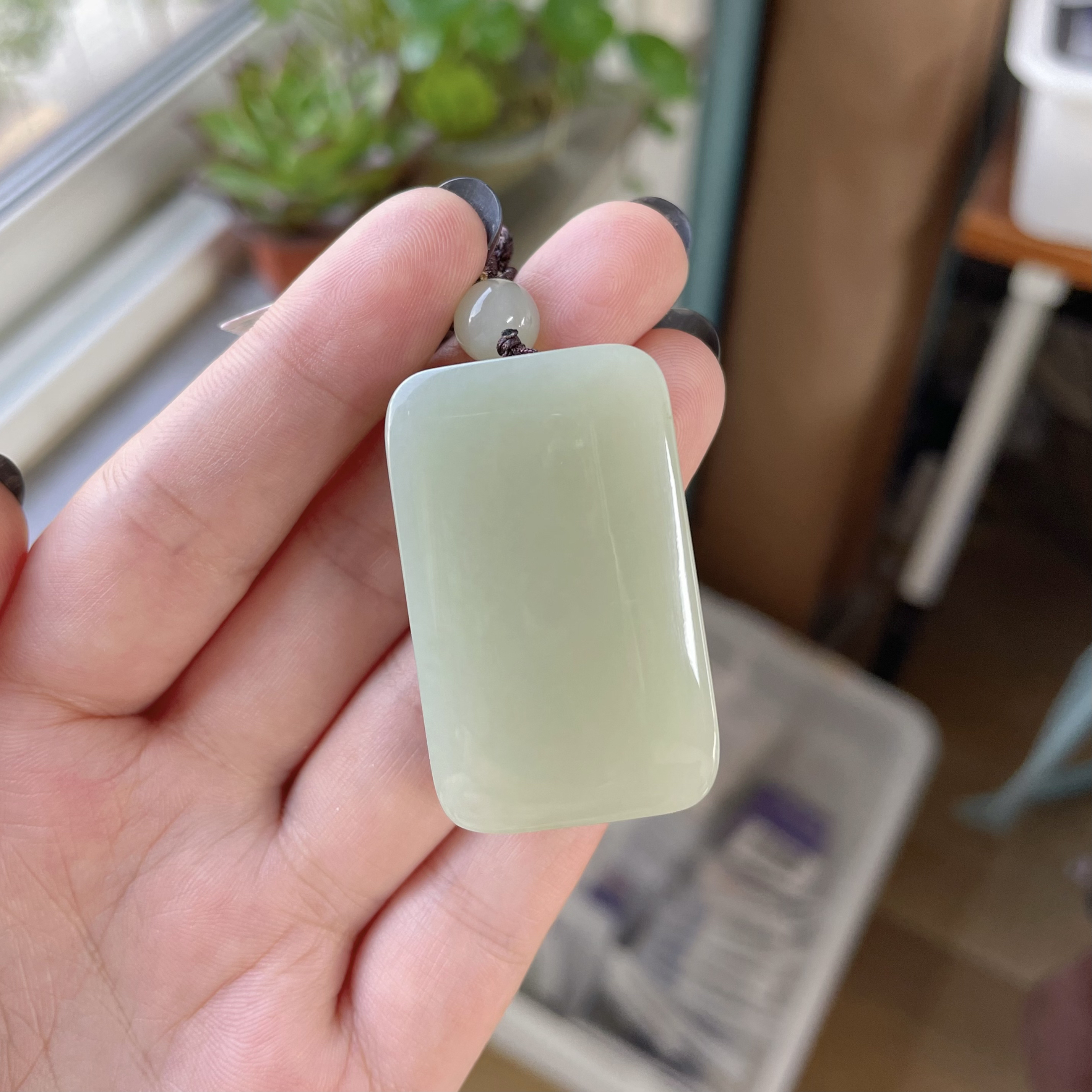 新疆和田玉且末料平安无事牌男女款玉石挂件吊坠多样性随机发货