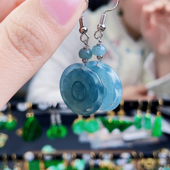 翡翠耳饰未镶嵌饰品