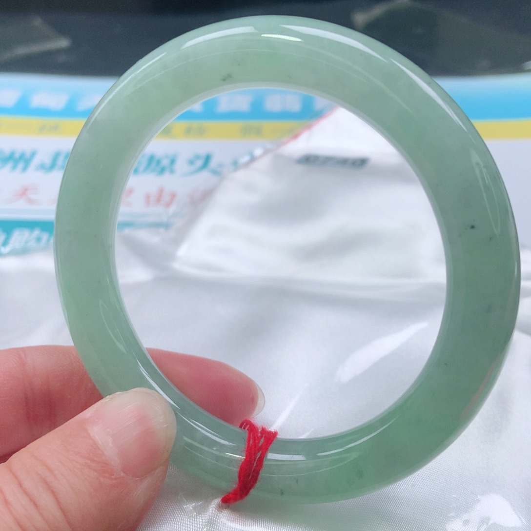 翡翠手镯未镶嵌0740号