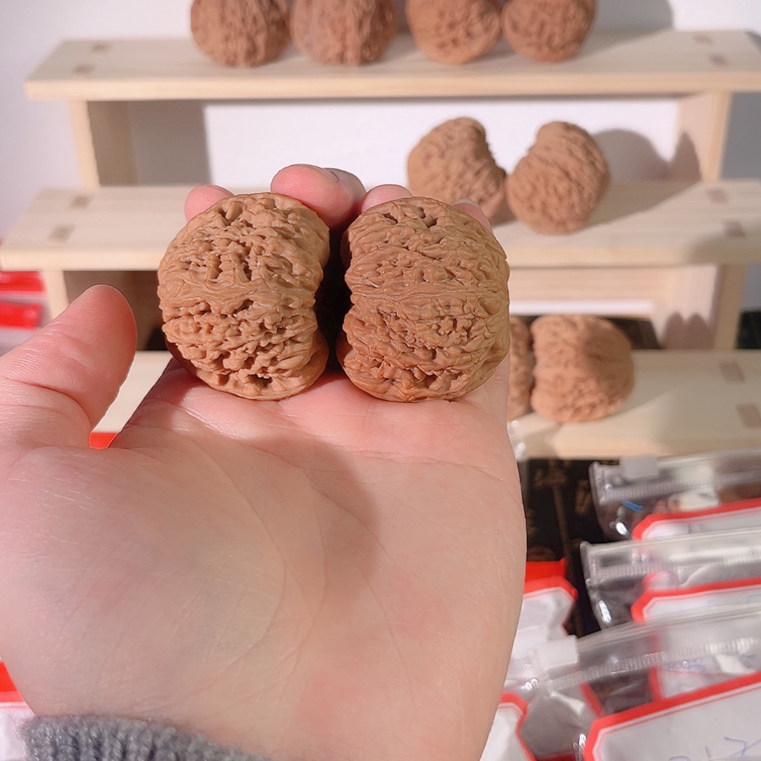 顺***忧吊坠文玩核桃44团子